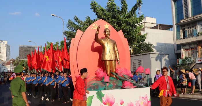 Rộn ràng Lễ hội Tết Nguyên tiêu Xuân Giáp Thìn tại Thành phố Hồ Chí Minh