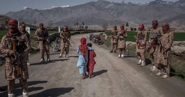 Afghanistan 'đảo ngược' chính sách với phụ nữ