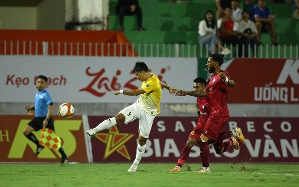 Vòng 13 V.League 2023/24 | CLB Khánh Hòa giành được 1 điểm quan trọng