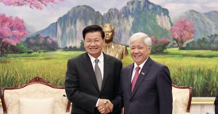 Tổng Bí thư Lào tiếp Chủ tịch MTTQ Việt Nam Đỗ Văn Chiến