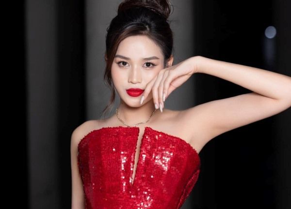 Đỗ Thị Hà ra sao sau 4 năm đăng quang Hoa hậu Việt Nam?
