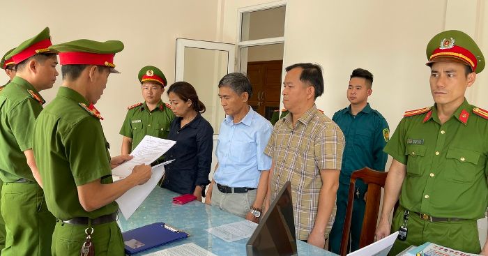 Khởi tố 3 nguyên Trưởng phòng GD&ĐT ở Quảng Nam về tội 'nhận hối lộ'