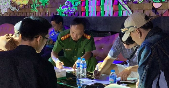 Hơn 300 công an đột kích nhiều quán bar, vũ trường ở Đồng Nai