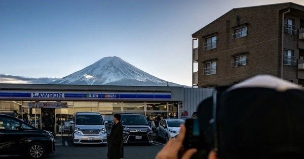 Làm rào chắn ngăn 'sống ảo' ở núi Phú Sĩ