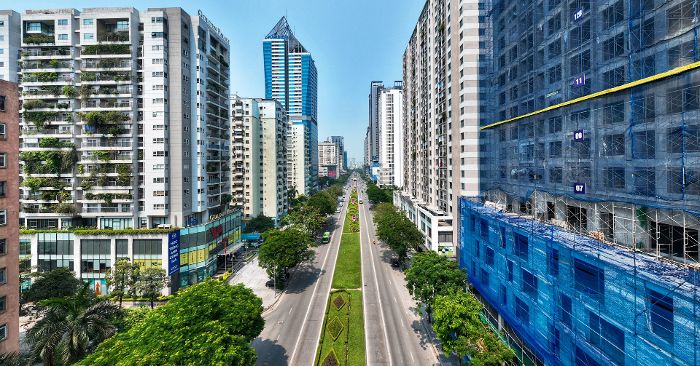 Đường phố Hà Nội 'trống trơn' xe cộ nhìn từ trên cao