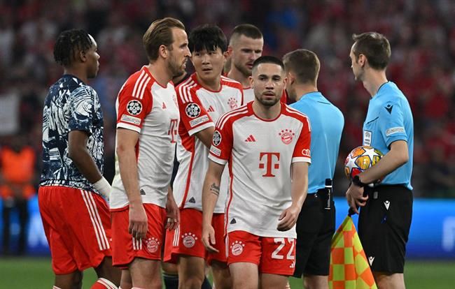 Real tiếp tục khiến Bayern đau khổ