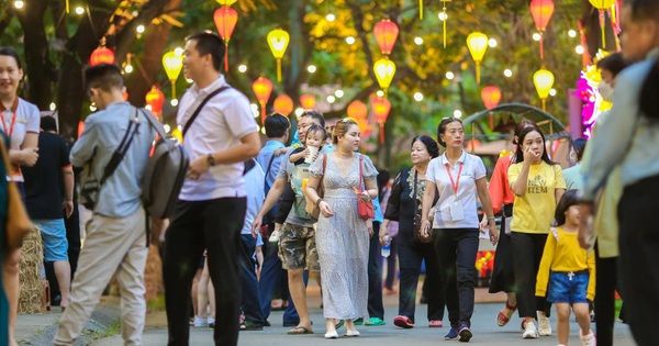 Tin vui cho du lịch Việt: Khách Trung Quốc đã vượt 1 triệu lượt sau 4 tháng đầu năm, bám sát thị trường khách Hàn Quốc