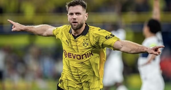 Dortmund quật ngã PSG, bán kết Champions League dậy sóng