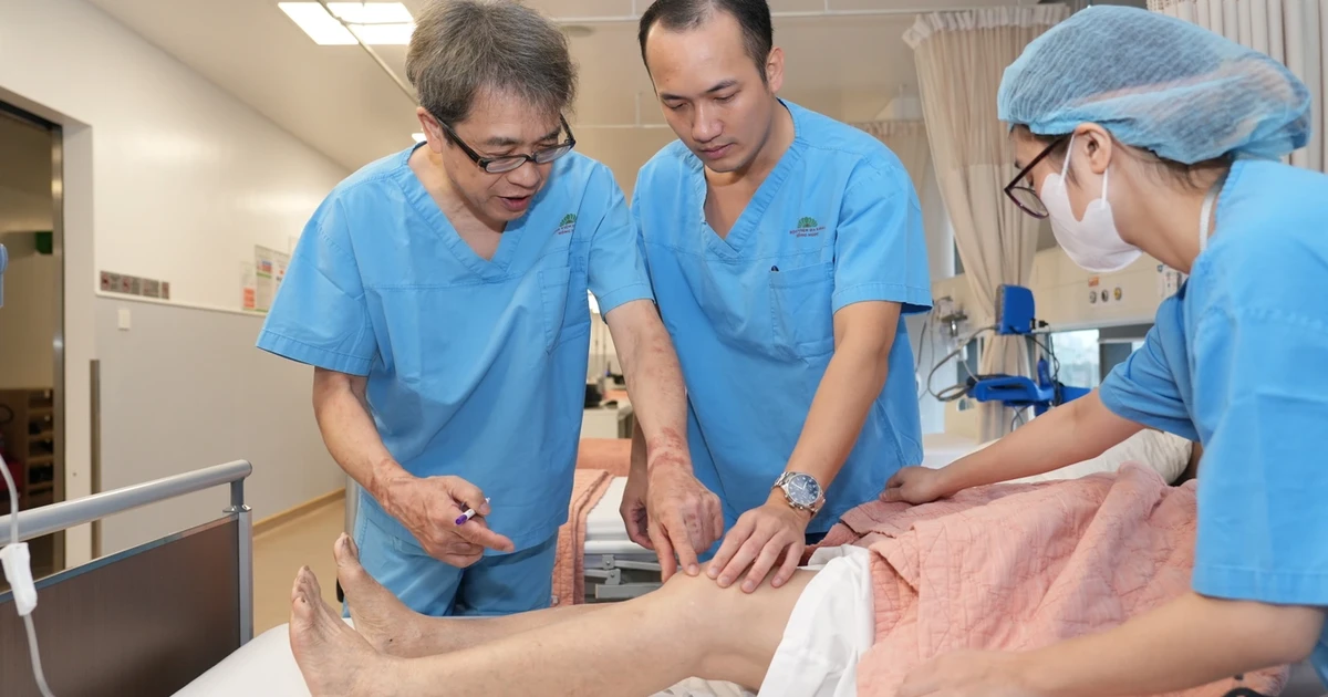 Bệnh viện Hồng Ngọc tiên phong ứng dụng kỹ thuật thay khớp gối không cắt gân cơ