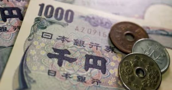 Reuters: Nhật Bản có thể đã bơm tới 60 tỷ USD để giải cứu đồng yên và đang đứng trước một “cơ hội tốt” để hành động