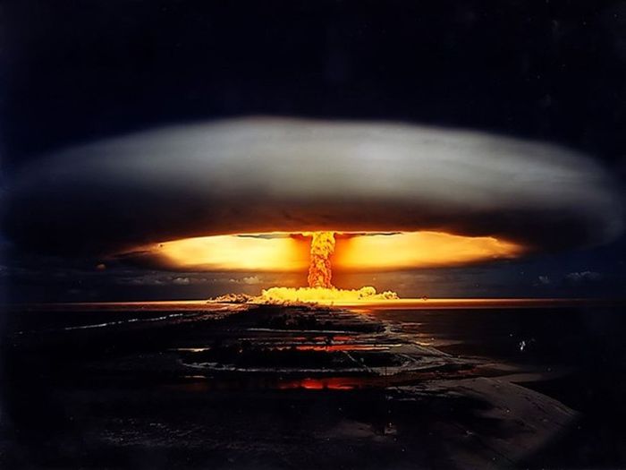 Sức hủy diệt kinh hoàng của quả bom hạt nhân mạnh nhất lịch sử