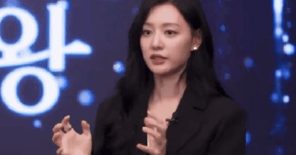 Queen of Tears tập đặc biệt: Cả Kim Soo Hyun lẫn Kim Ji Won đều mê mệt cảnh tỏ tình, netizen phát cuồng đòi yêu thật