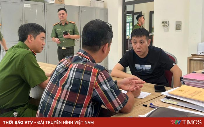 Bàn giao đối tượng tội phạm truy nã người nước ngoài đang lẩn trốn tại Hà Nội