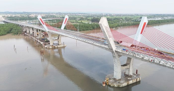 Cầu gần 2.000 tỷ đồng nối Quảng Ninh và Hải Phòng sắp thông xe