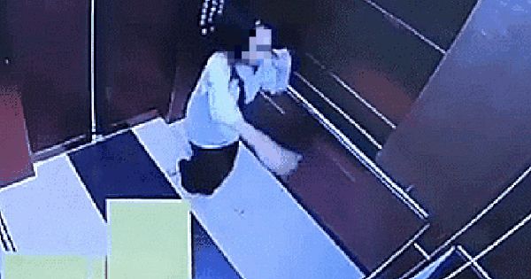 Đang vui vẻ nhảy nhót trong thang máy, cô bé bị trần led rơi trúng, camera ghi lại vụ việc gây phẫn nộ