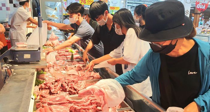 Giá thịt lợn tăng mạnh, các ‘ông lớn’ tăng đàn, tự tin thu lãi cao gấp 3