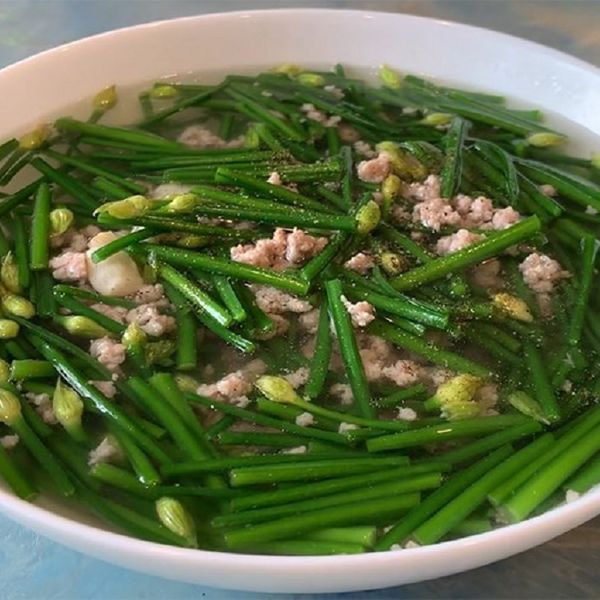 Ăn 1 mớ rau này tốt ngang thịt bò, rất sẵn ở vườn nhà nhiều người Việt không biết thường "ngó lơ"