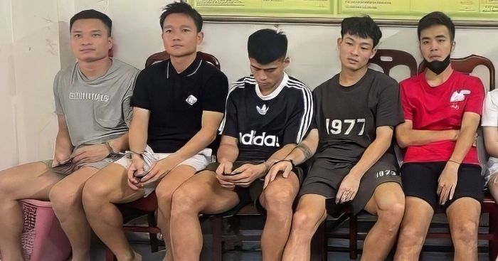 Khởi tố, bắt giam 5 cầu thủ Hà Tĩnh "bay lắc" cùng 5 cô gái