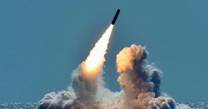Nga đưa tên lửa đạn đạo xuyên lục địa Bulava phóng từ tàu ngầm vào phiên chế