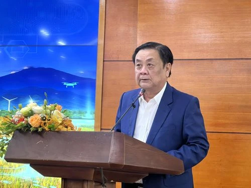 Bộ trưởng Lê Minh Hoan: “Tôi đã chuyển "Làng số" đến bà con nông dân”