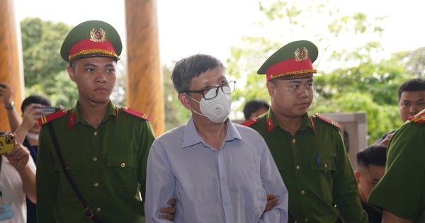 Cựu Bộ trưởng Nguyễn Thanh Long nộp thêm 1 tỷ đồng khắc phục hậu quả cho Phan Quốc Việt