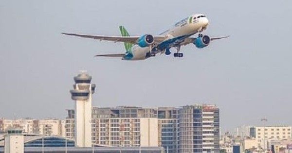 Giá vé máy bay nội địa tăng cao, ngành du lịch 'chịu trận'