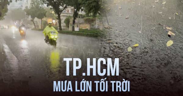 TP.HCM có mưa lớn tối trời, sấm chớp nhiều nơi