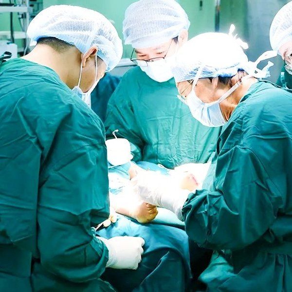Đồng Nai: Phẫu thuật thành công cho 2 bệnh nhi bị chân khoèo bẩm sinh