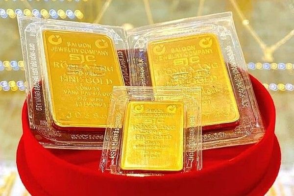 Lượng vàng bán ra trong phiên đấu thầu sáng nay cao kỷ lục 12.300 lượng