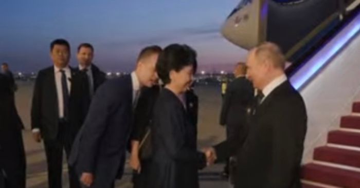 Tổng thống Nga và 5 Phó thủ tướng tới thăm Trung Quốc