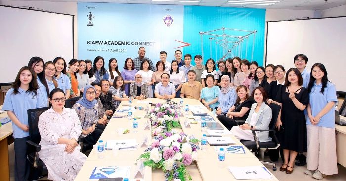 Chia sẻ kinh nghiệm tích hợp ICAEW CFAB với trường ĐH Indonesia và Việt Nam
