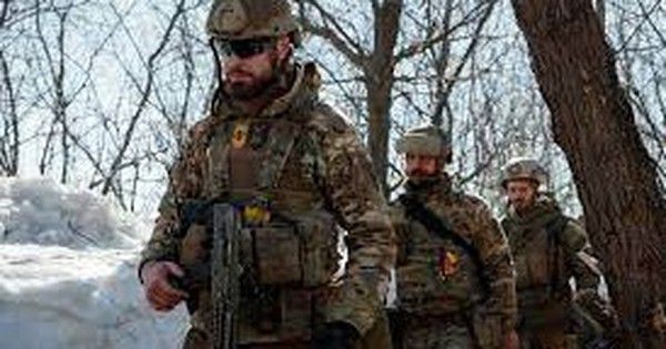 Lữ đoàn Azov khét tiếng đăng video cảnh quân Nga bị đánh tan tác trong rừng Serebrianka