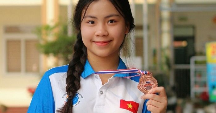Nữ sinh 'trường làng' giành huy chương Toán quốc tế