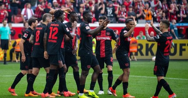 Leverkusen vô địch Bundesliga với thành tích bất bại