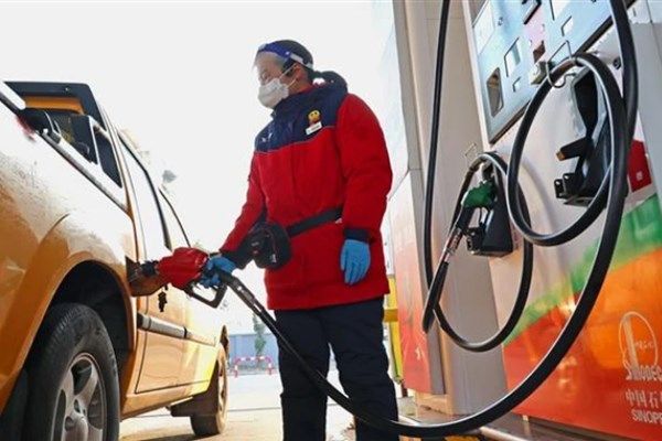 Xuất khẩu xăng của Trung Quốc giảm hơn 50%
