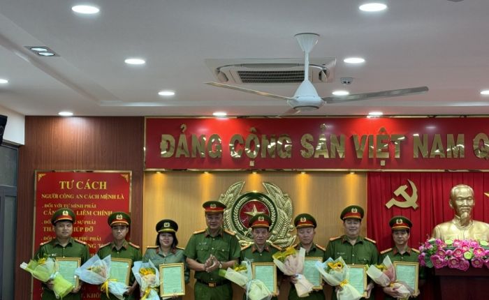 Phá đường dây ma túy "khủng" từ nước ngoài vào Việt Nam có trang bị súng đạn